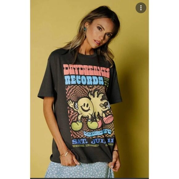 DayDreamer Dreamscape Volume One Weekend Tee Size S NWOT - Picture 1 of 7